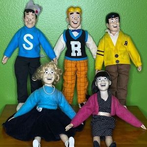 Vintage 1986 Archie doll collection